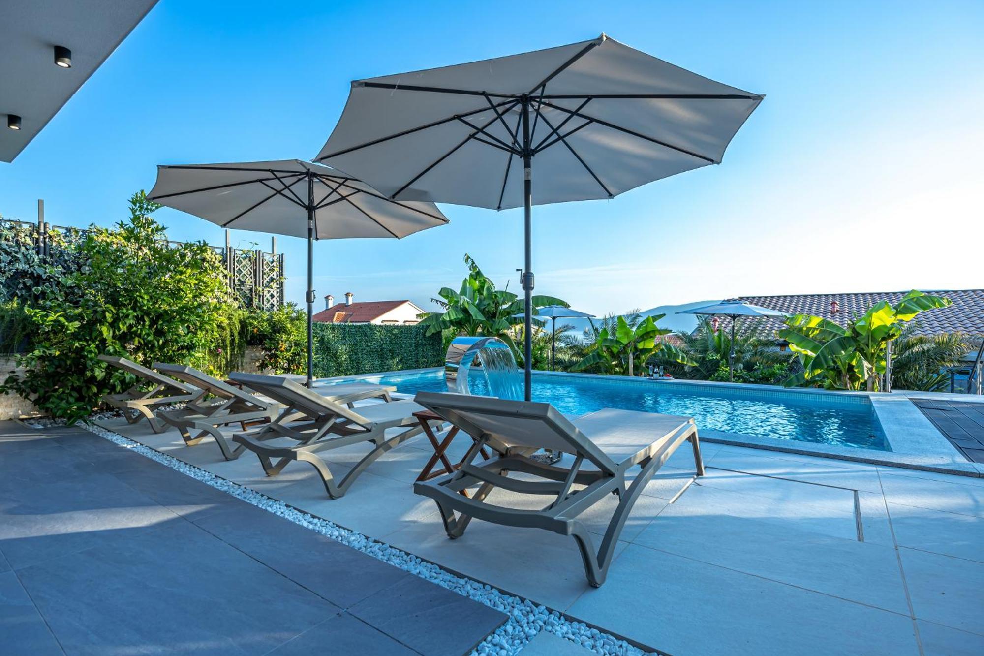 Luxury Villas White Sails Pinezići Exterior foto
